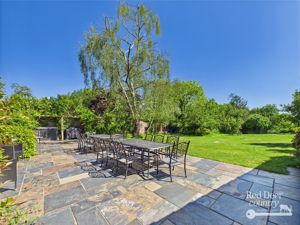 Patio- click for photo gallery